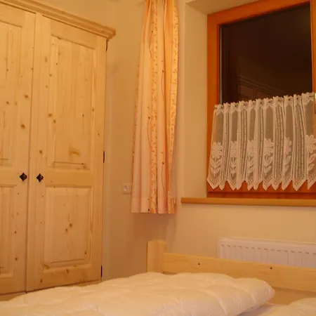 Haus Gfoeller Appartamento Niederau