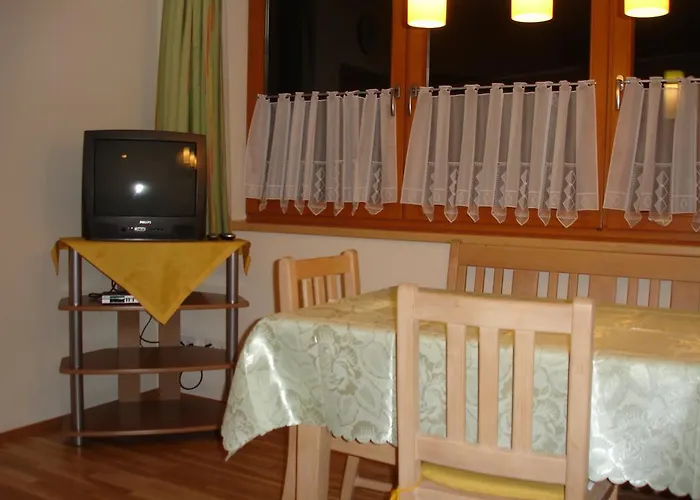 شقة Haus Gfoeller *