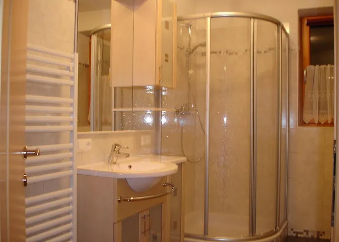 Haus Gfoeller شقة نيديراو